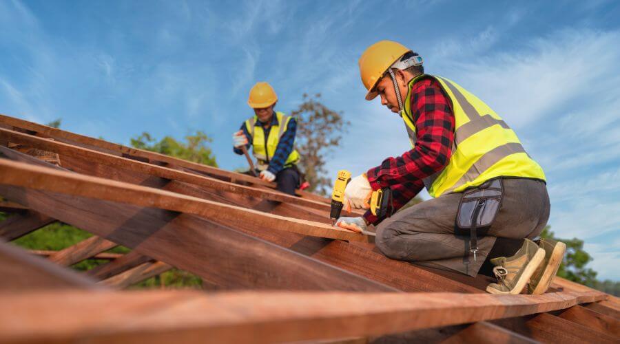 Professional gutter cleaning in Lincolnshire, IL